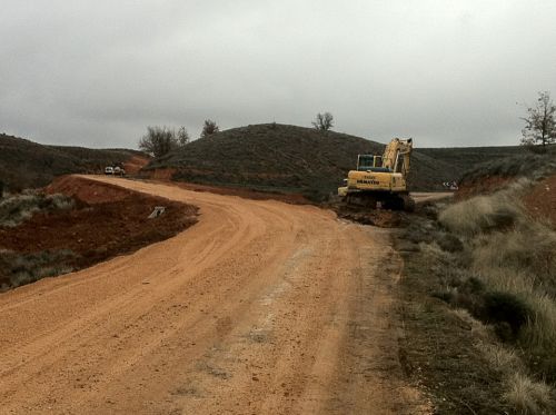 LA DIPUTACIÓN TRABAJA EN LAS OBRAS DE MEJORA DEL TRAZADO Y ENSANCHE DE CURVAS EN LA CARRETERA PROVINCIAL SO-P-4123 ENTRE NAVAPALOS Y FRESNO DE CARACENA